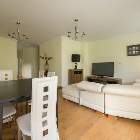 Dom & House - Landing Place Apartment