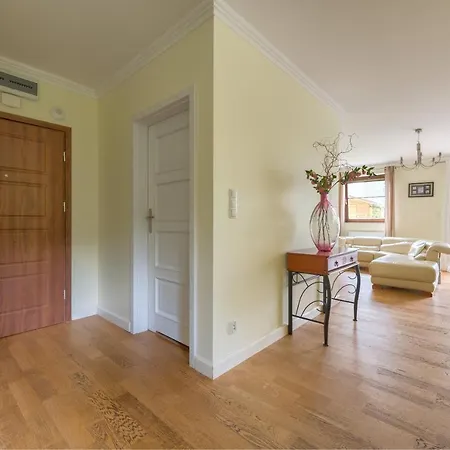 Dom & House - Landing Place Apartment