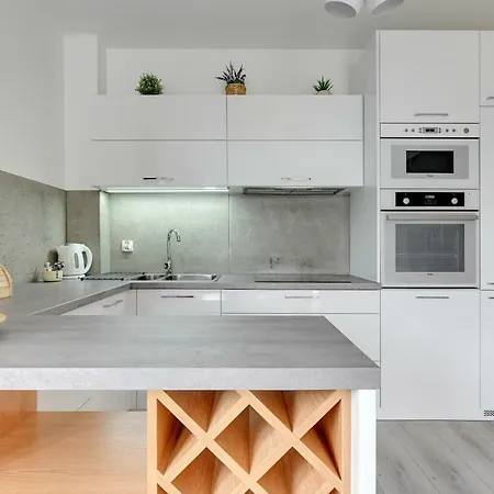 Dom & House - Landing Place Apartment