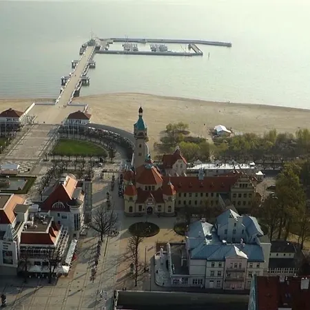 Dom & House - Landing Place